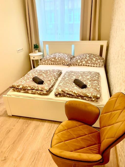 Brand New, Design Apartment Jojo, Oldtown, Balcony Братислава Экстерьер фото